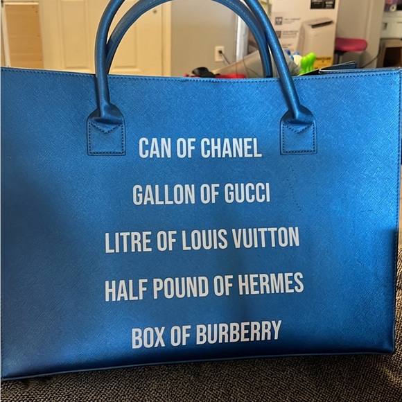Vegan Tote no damage or wear and tear, great condition - Picture 1 of 2